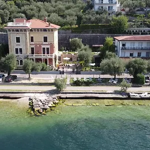 Гостевой дом Torre - Atmosfera Romantica, Бренцоне-суль-Гарда